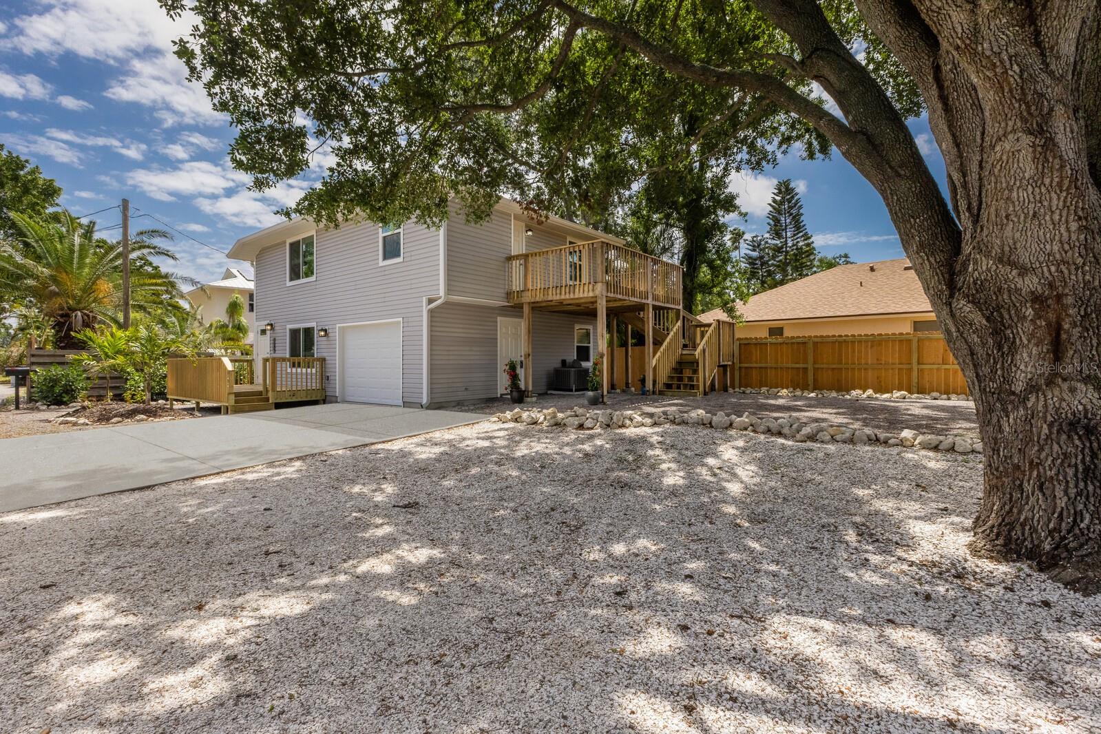 3356 MAIDEN LN