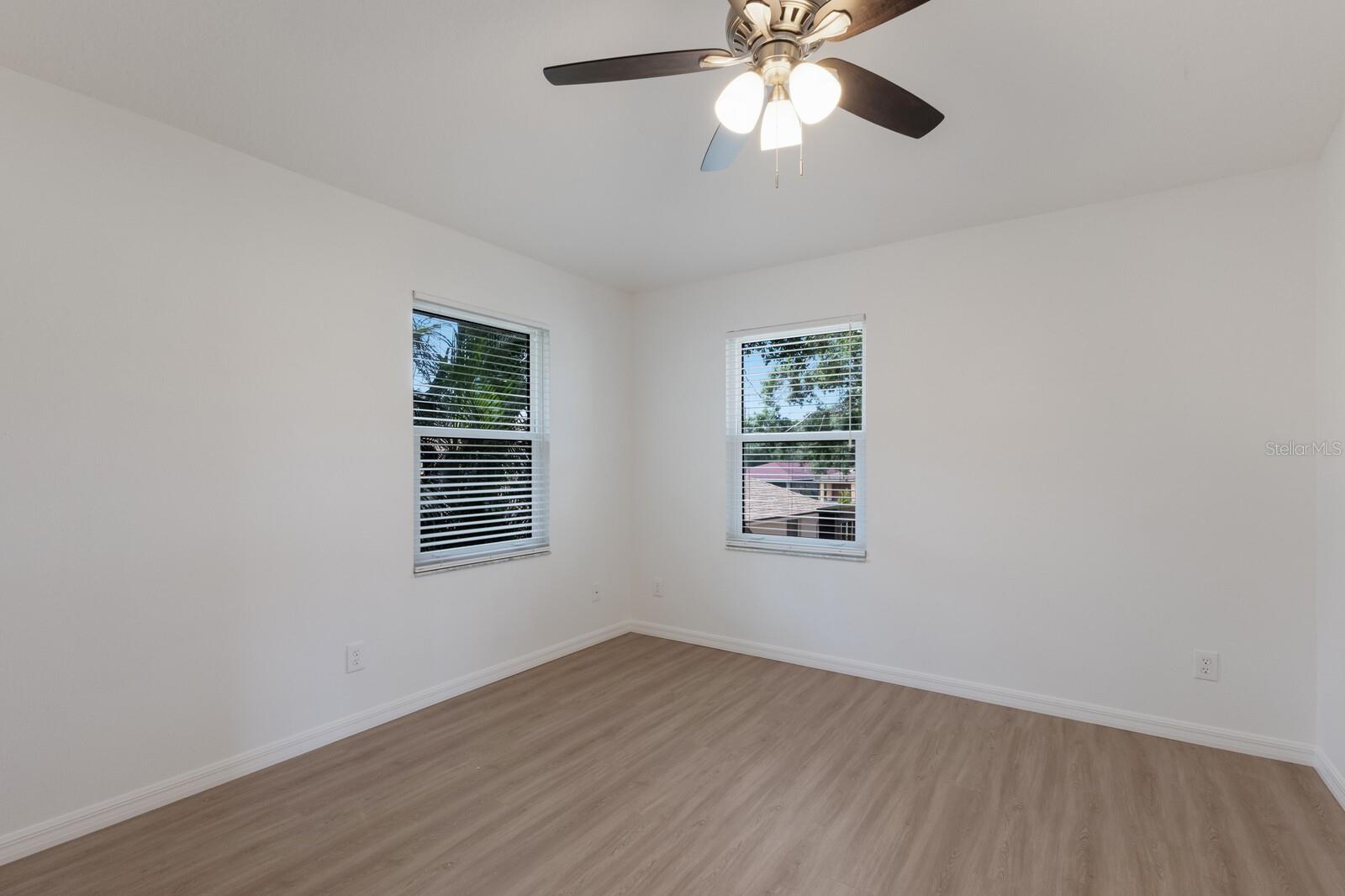 3356 MAIDEN LN