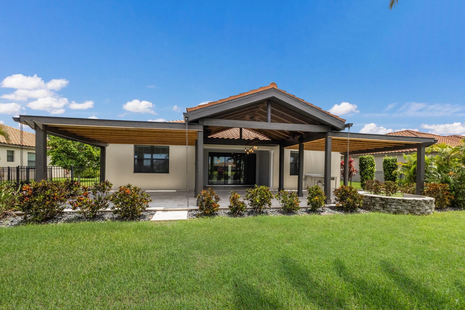 13616 SAW PALM CREEK TRL