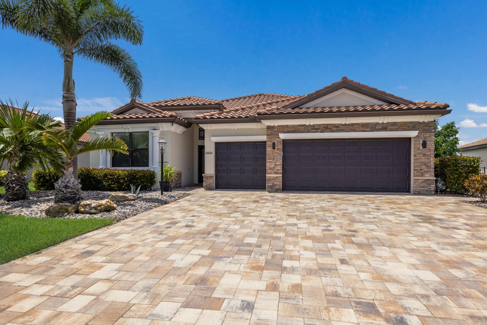 13616 SAW PALM CREEK TRL