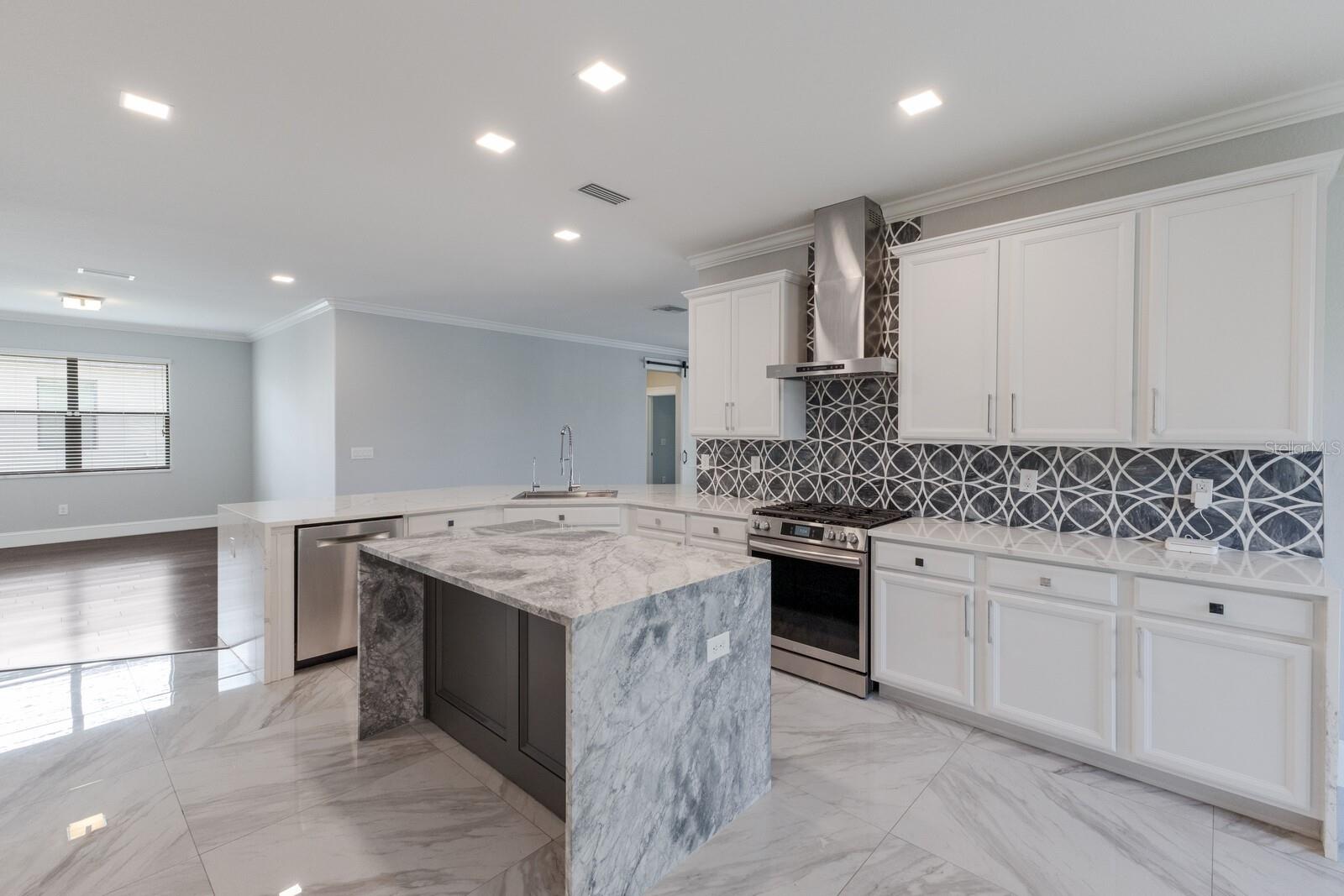 13616 SAW PALM CREEK TRL