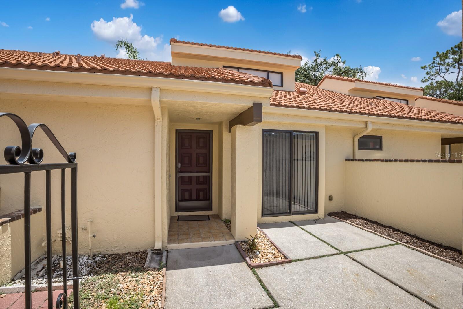 5346 HUNTINGWOOD CT #21
