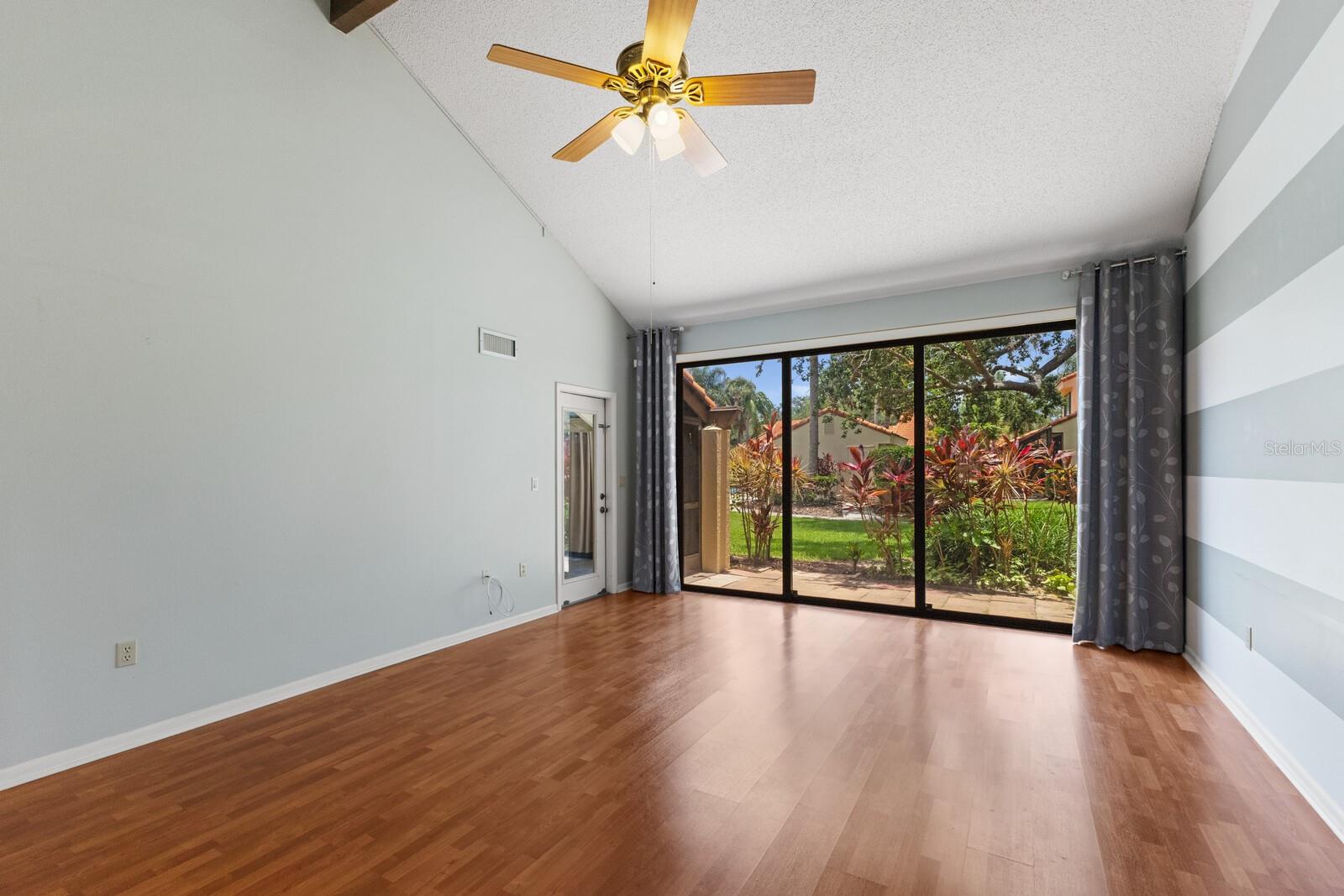 5346 HUNTINGWOOD CT #21