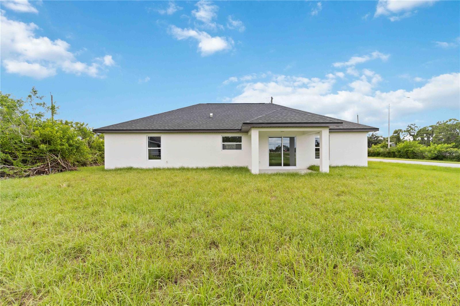 100 ABBOTT CT