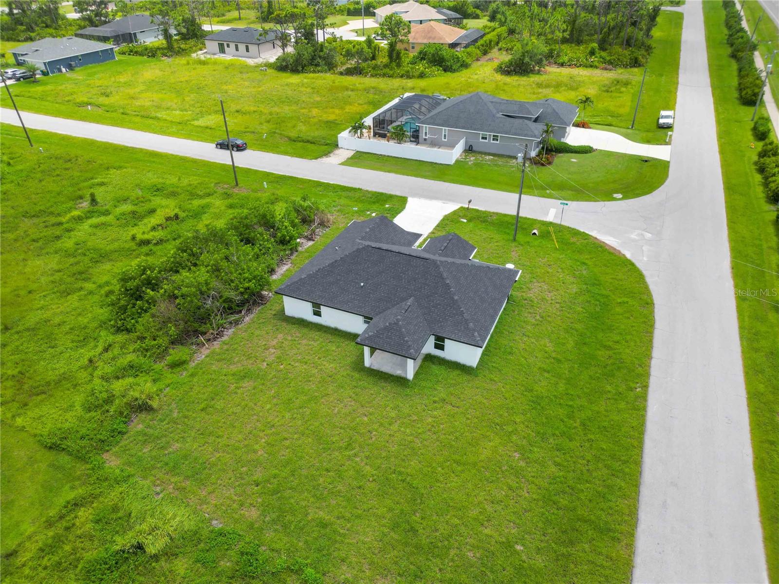 100 ABBOTT CT
