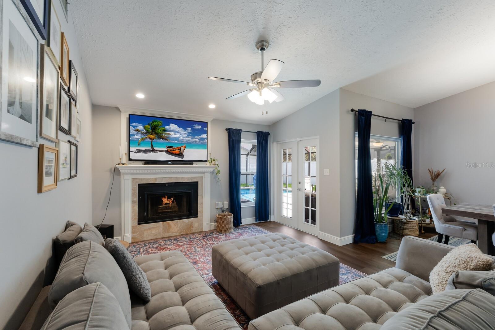 13719 WILKES DR