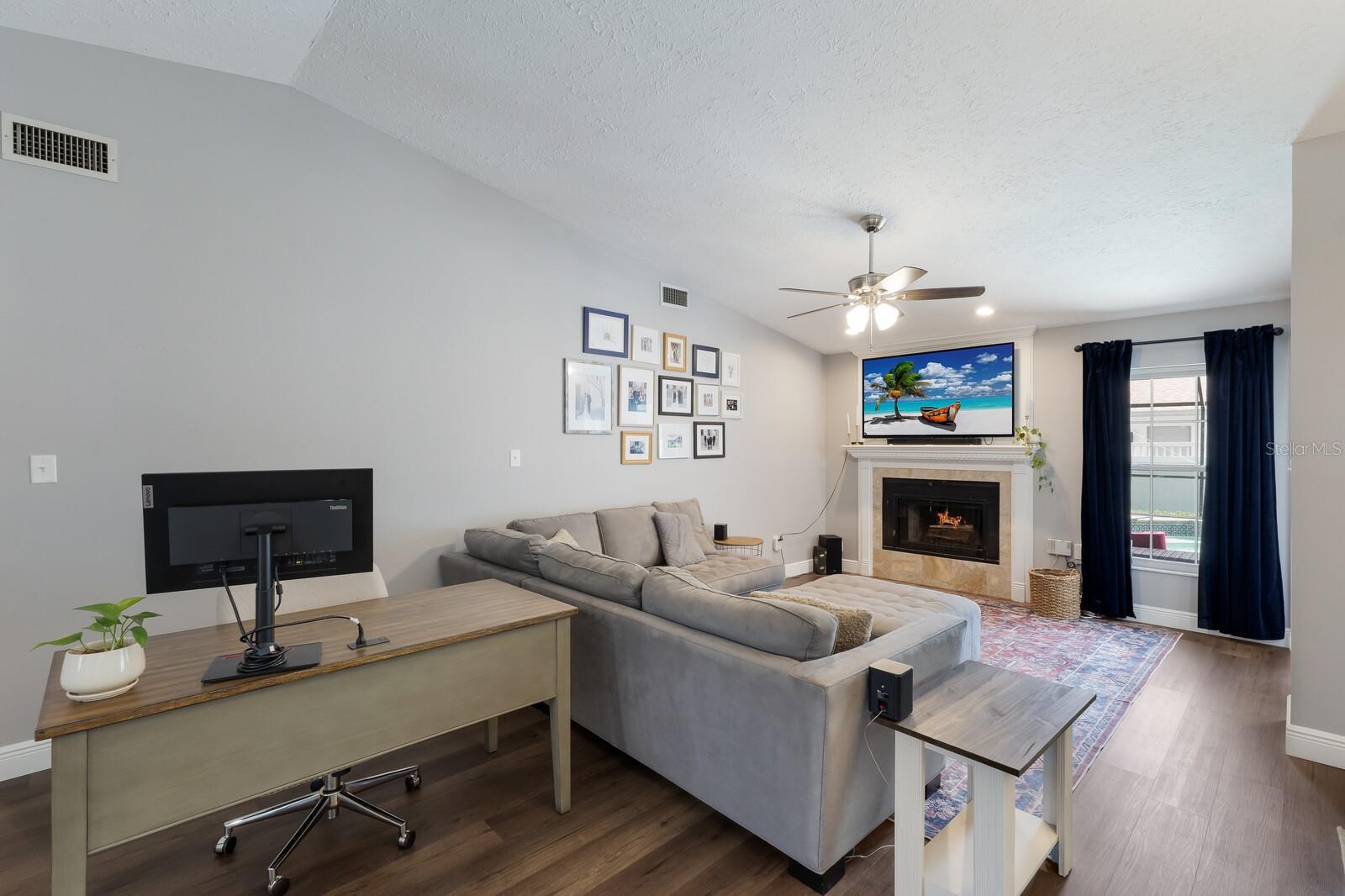 13719 WILKES DR