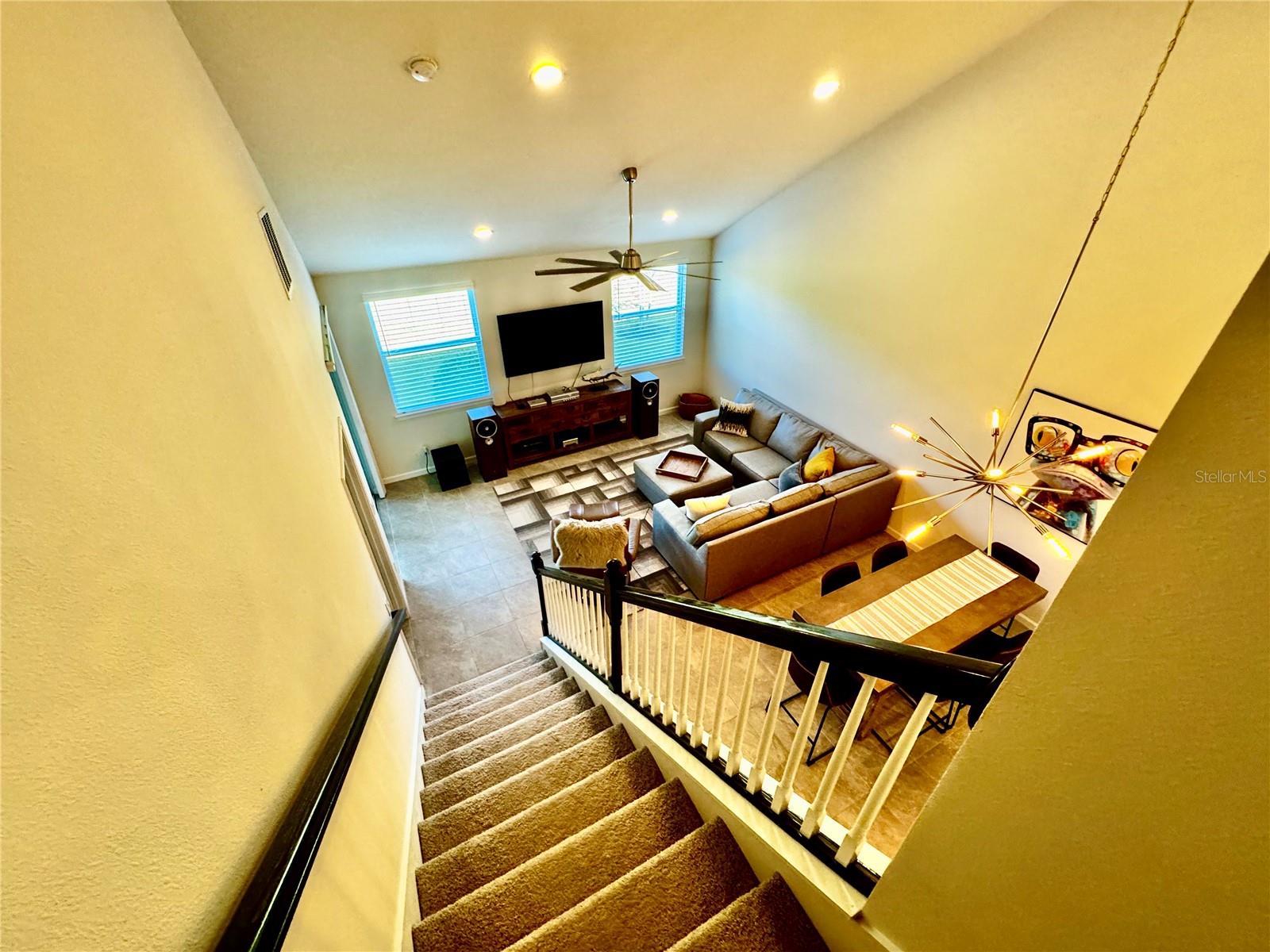 11665 ROLLING GREEN DR