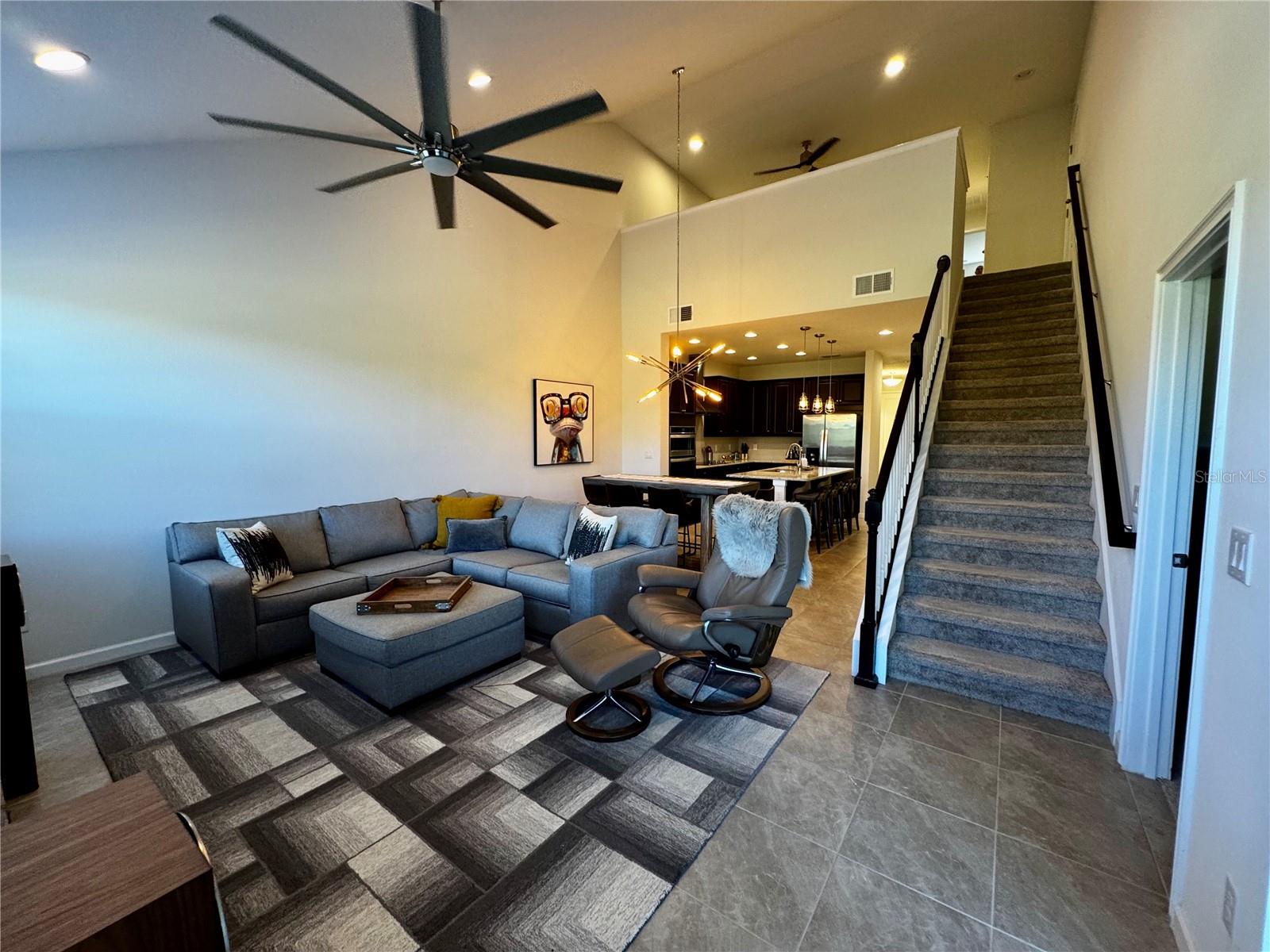 11665 ROLLING GREEN DR