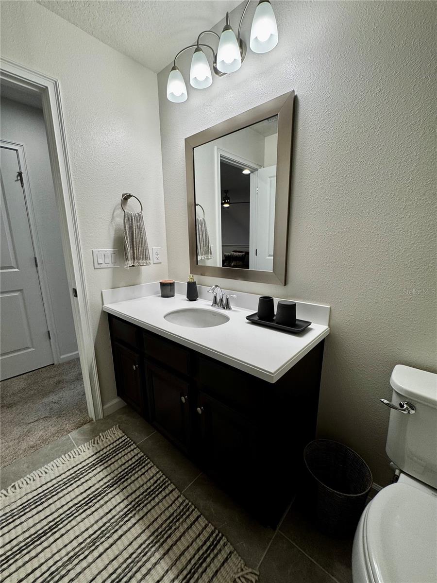 11665 ROLLING GREEN DR