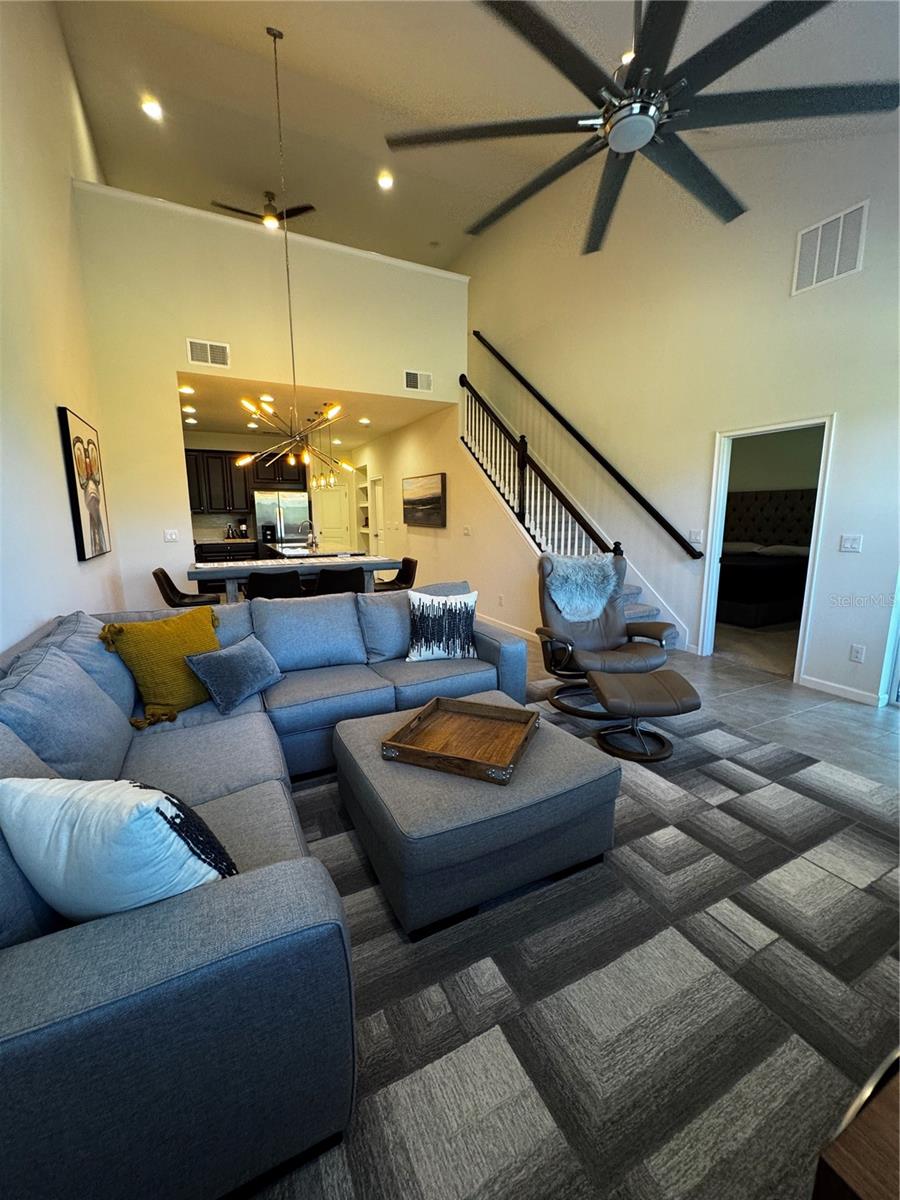 11665 ROLLING GREEN DR