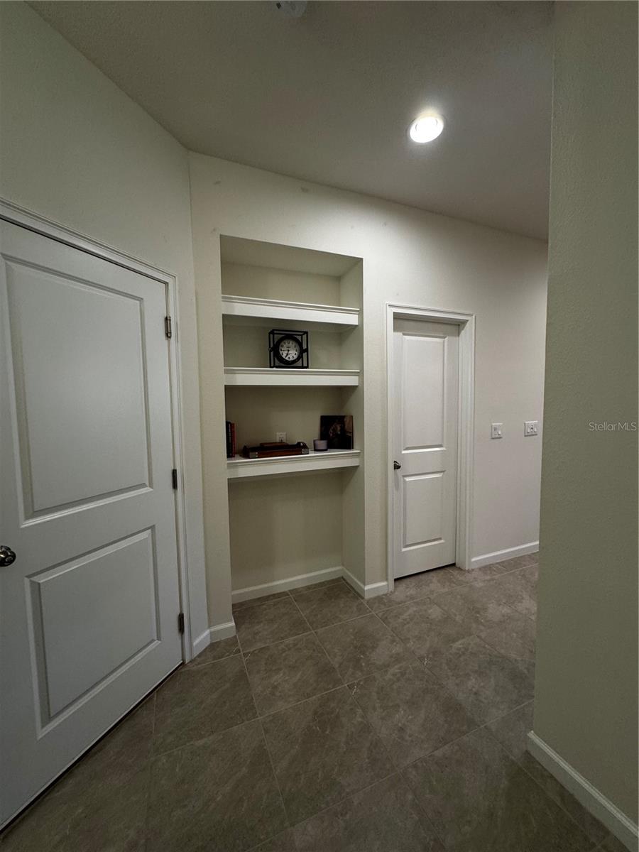 11665 ROLLING GREEN DR