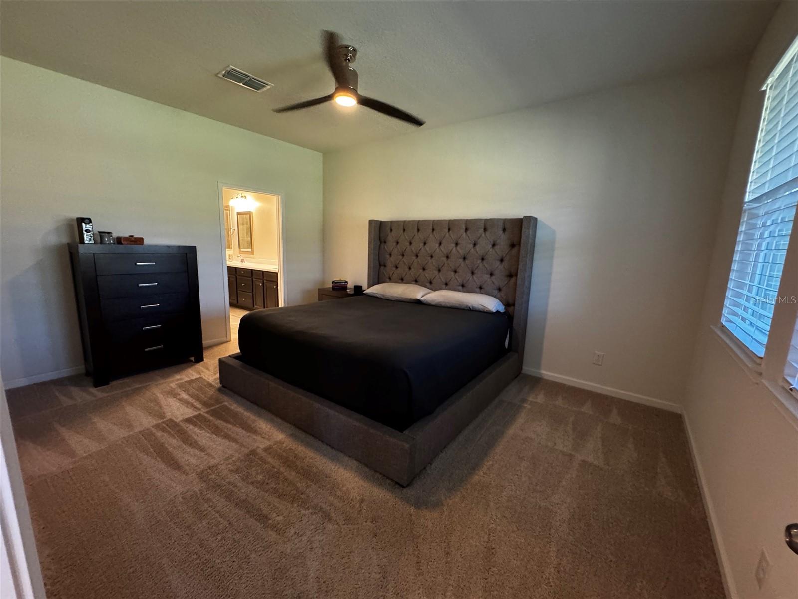 11665 ROLLING GREEN DR