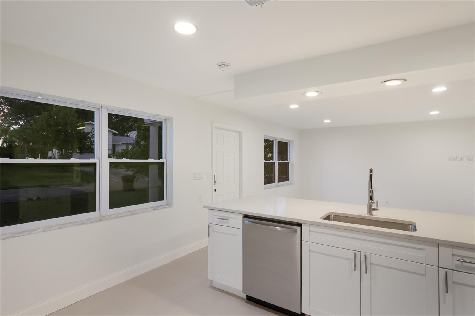 1910 NEW HAMPSHIRE AVE NE