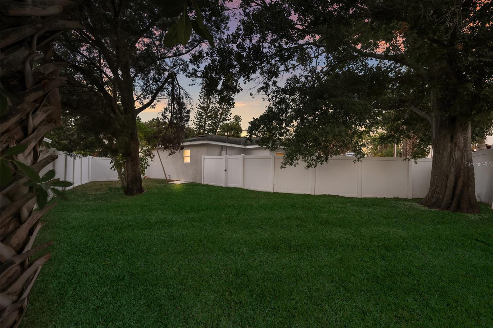 1910 NEW HAMPSHIRE AVE NE