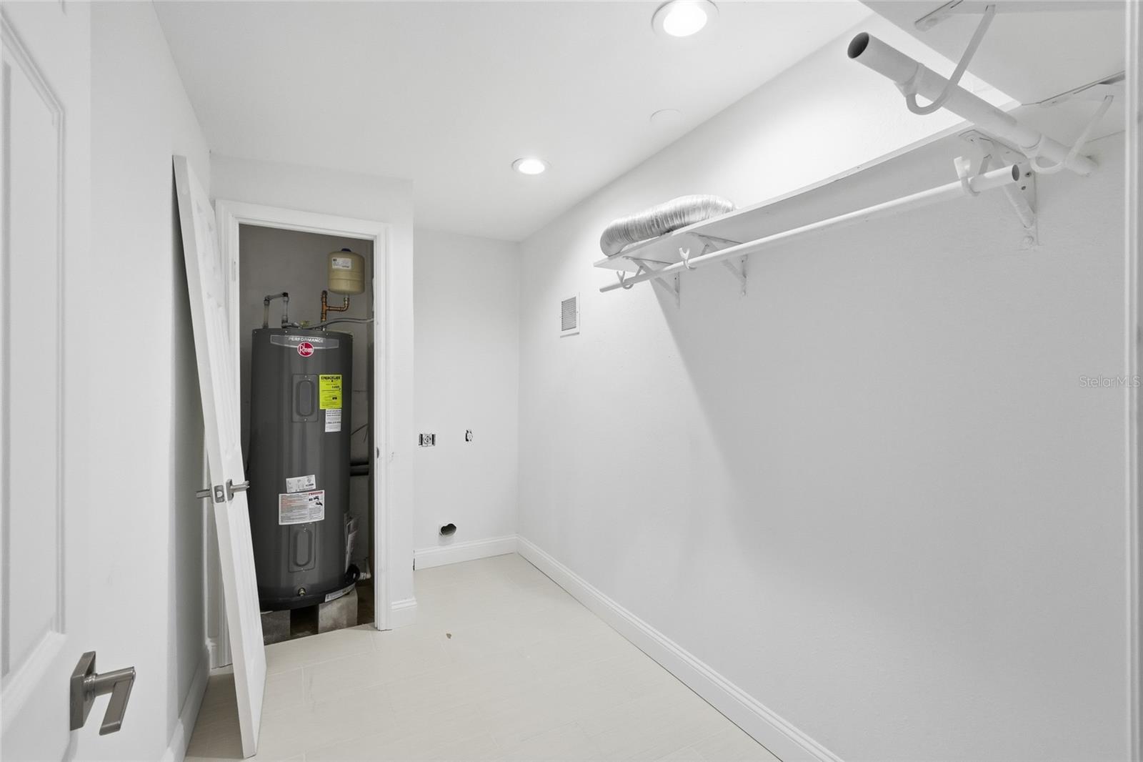 1910 NEW HAMPSHIRE AVE NE