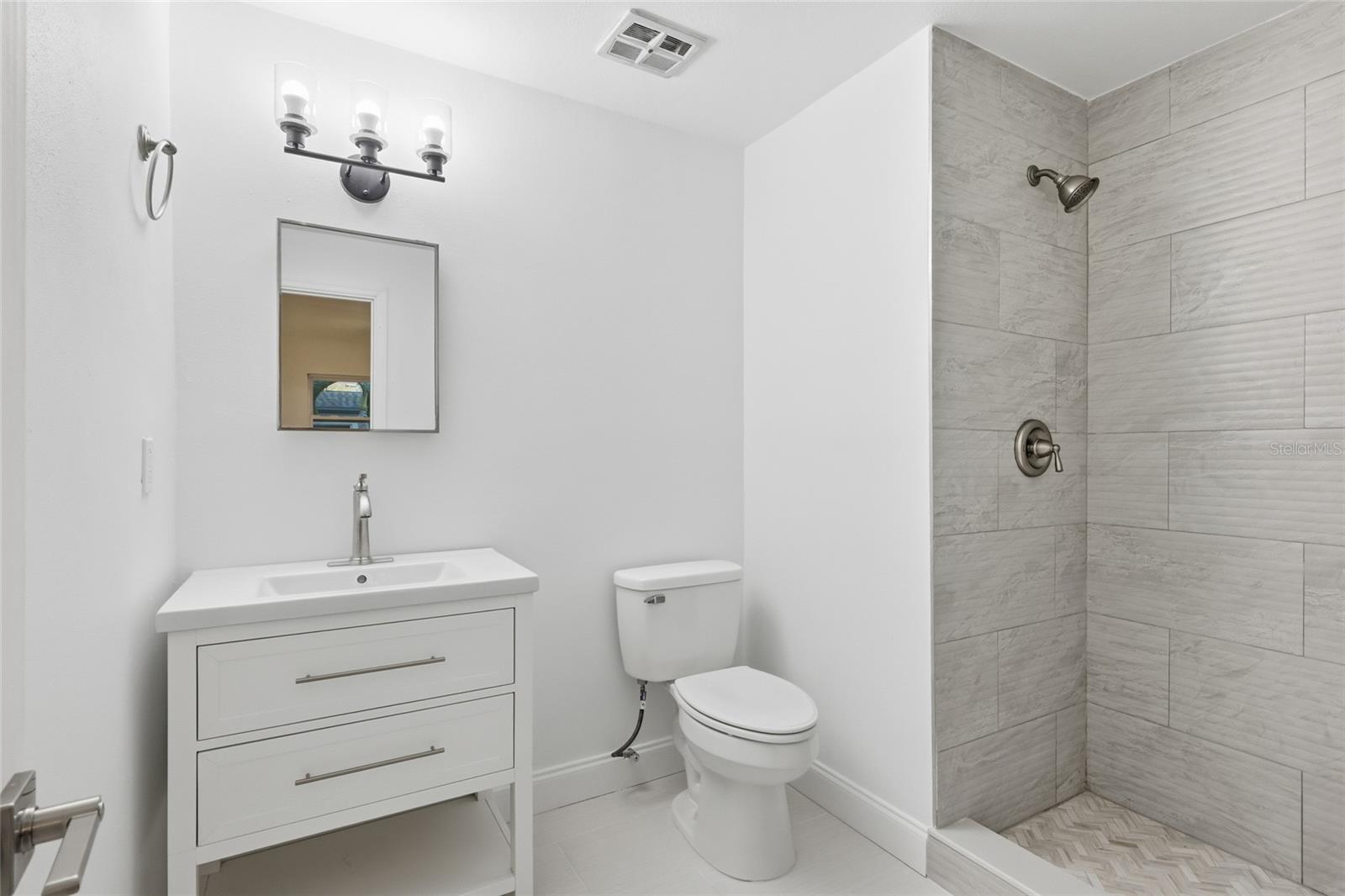 1910 NEW HAMPSHIRE AVE NE