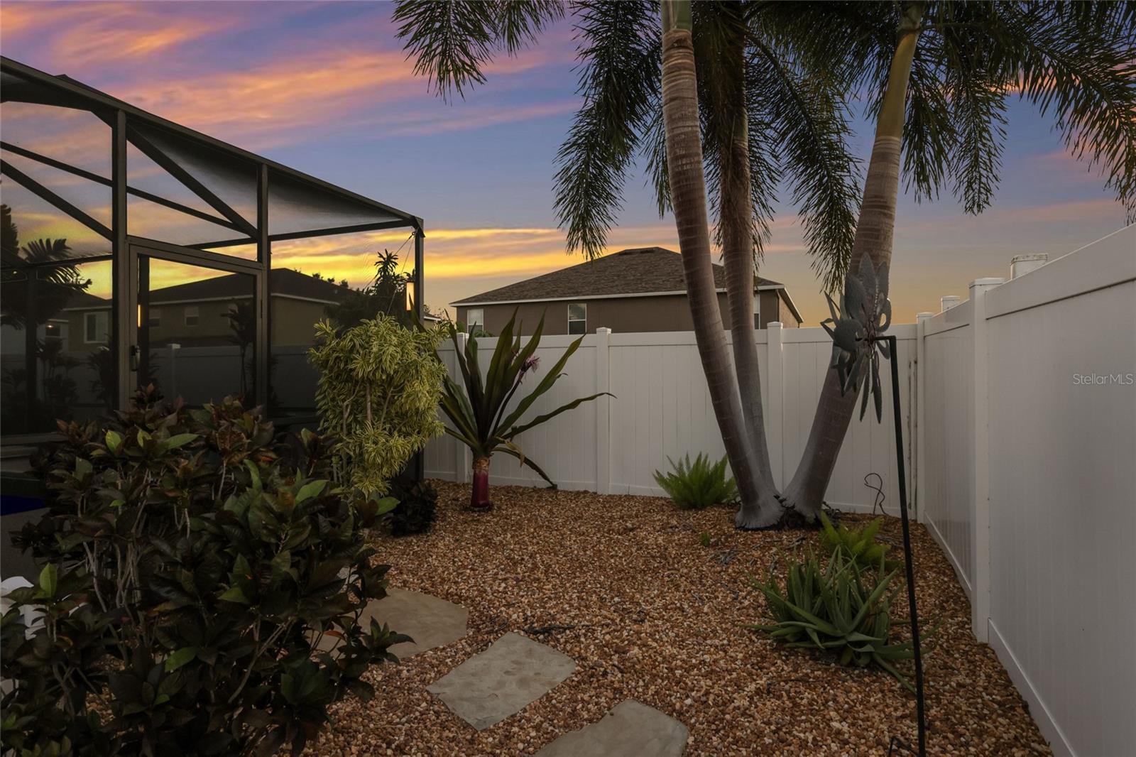 10835 CARLOWAY HILLS DR