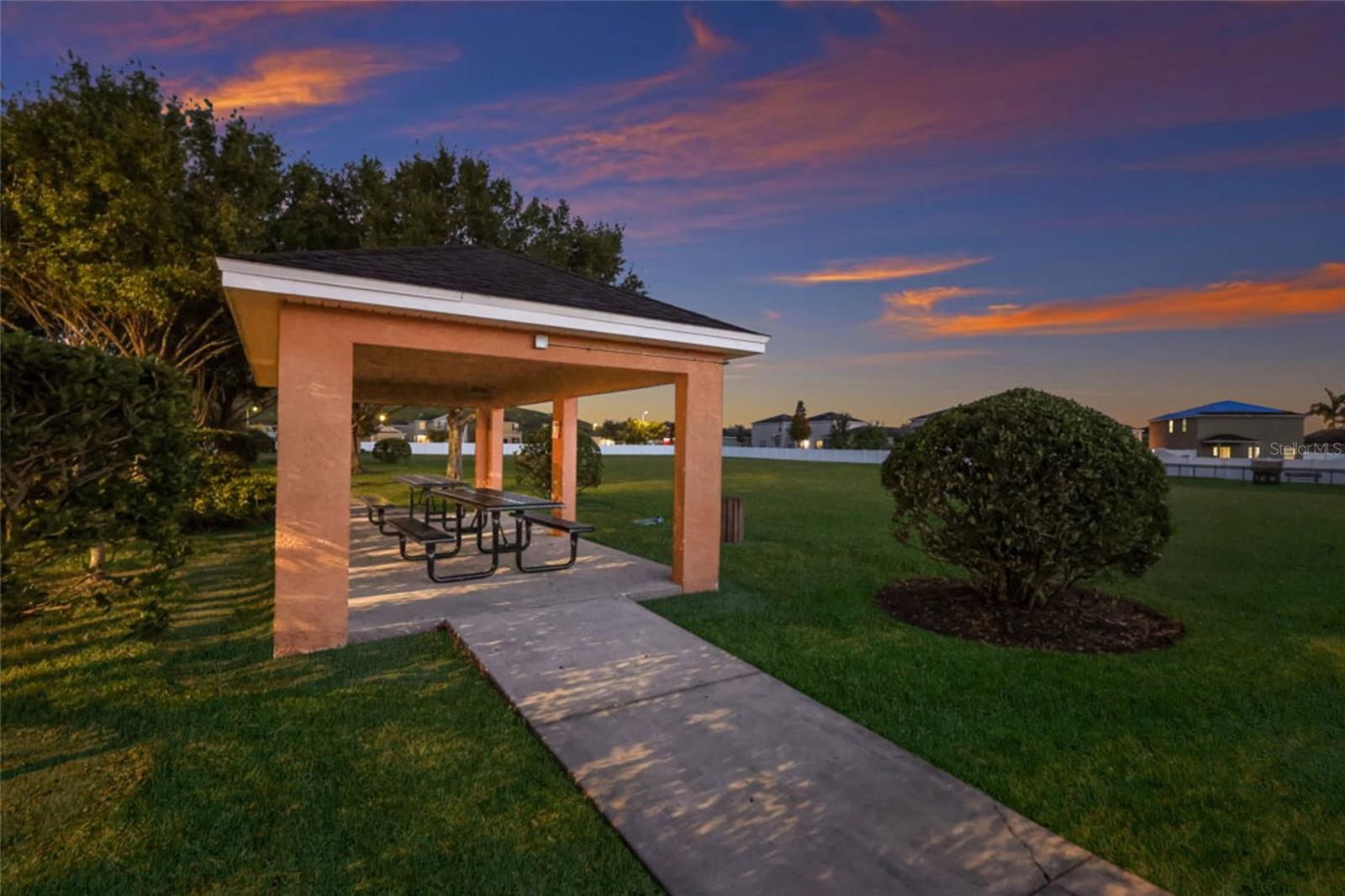 10835 CARLOWAY HILLS DR