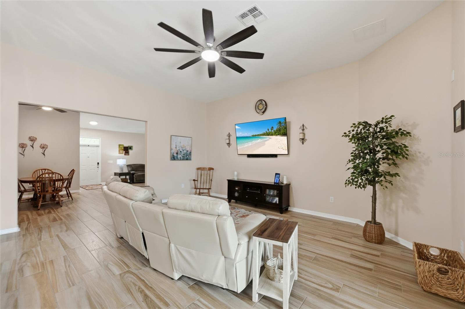 10835 CARLOWAY HILLS DR