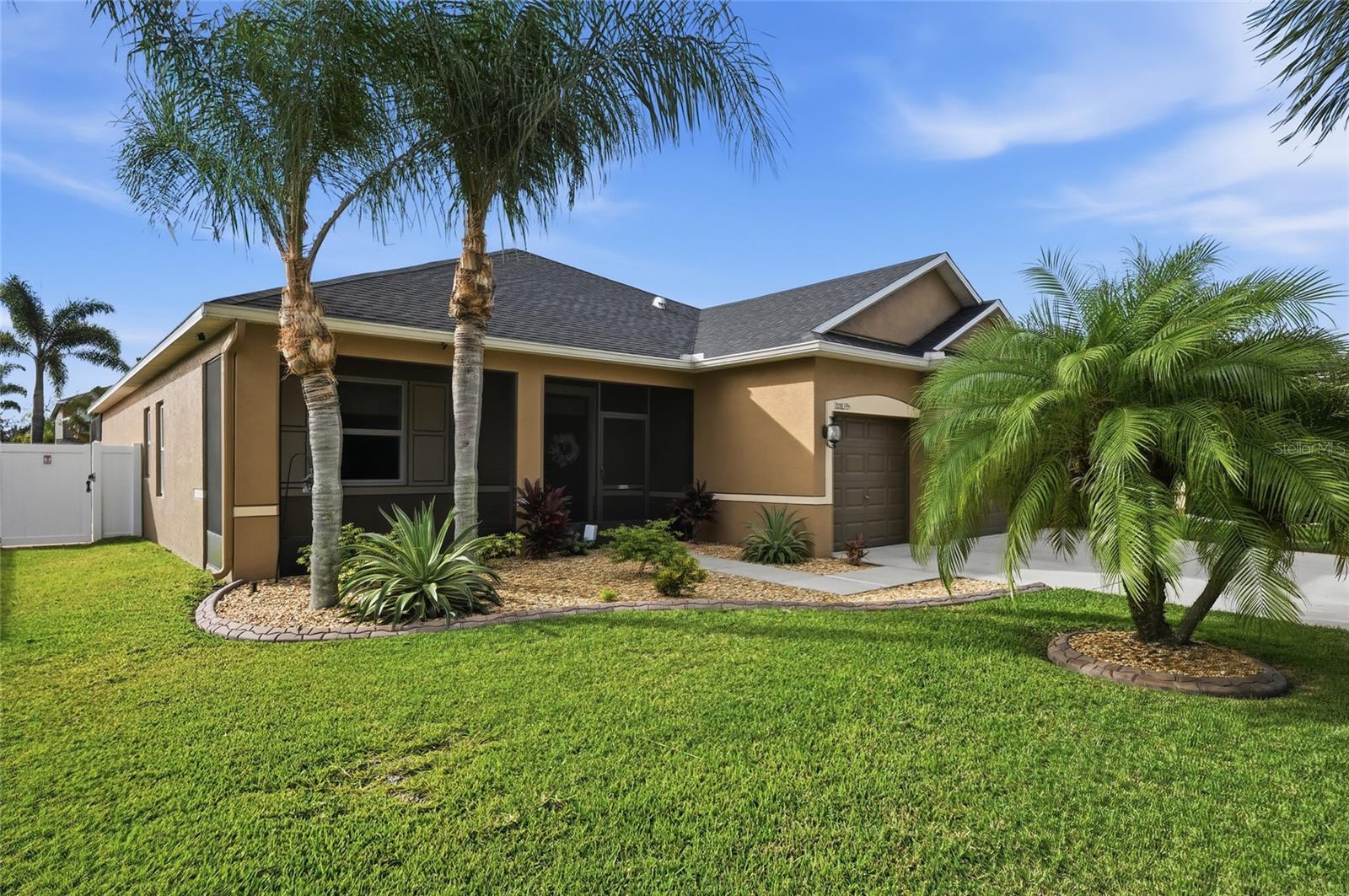 10835 CARLOWAY HILLS DR