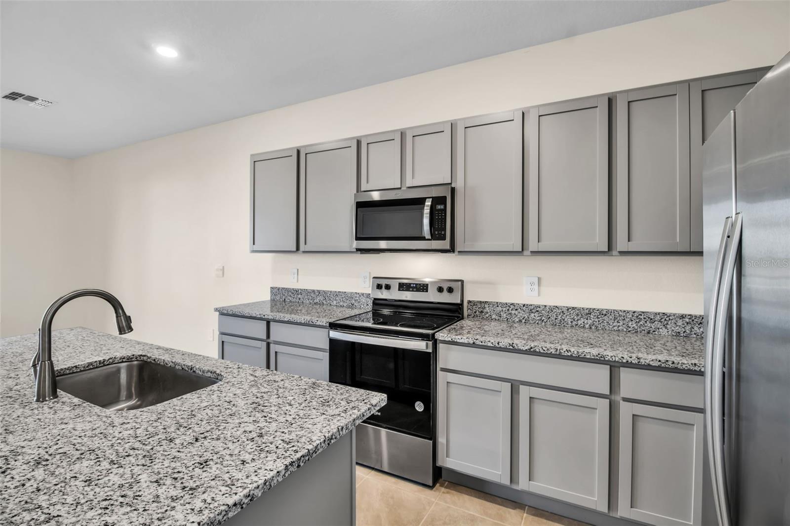 17519 CRESCENT MOON LOOP