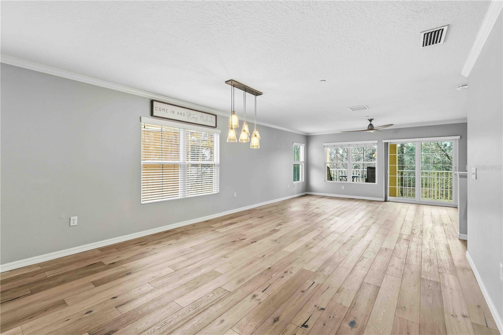 9040 WHITE SAGE LOOP