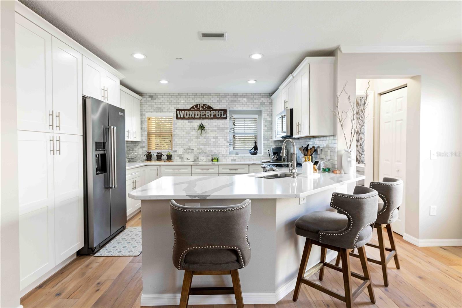 9040 WHITE SAGE LOOP