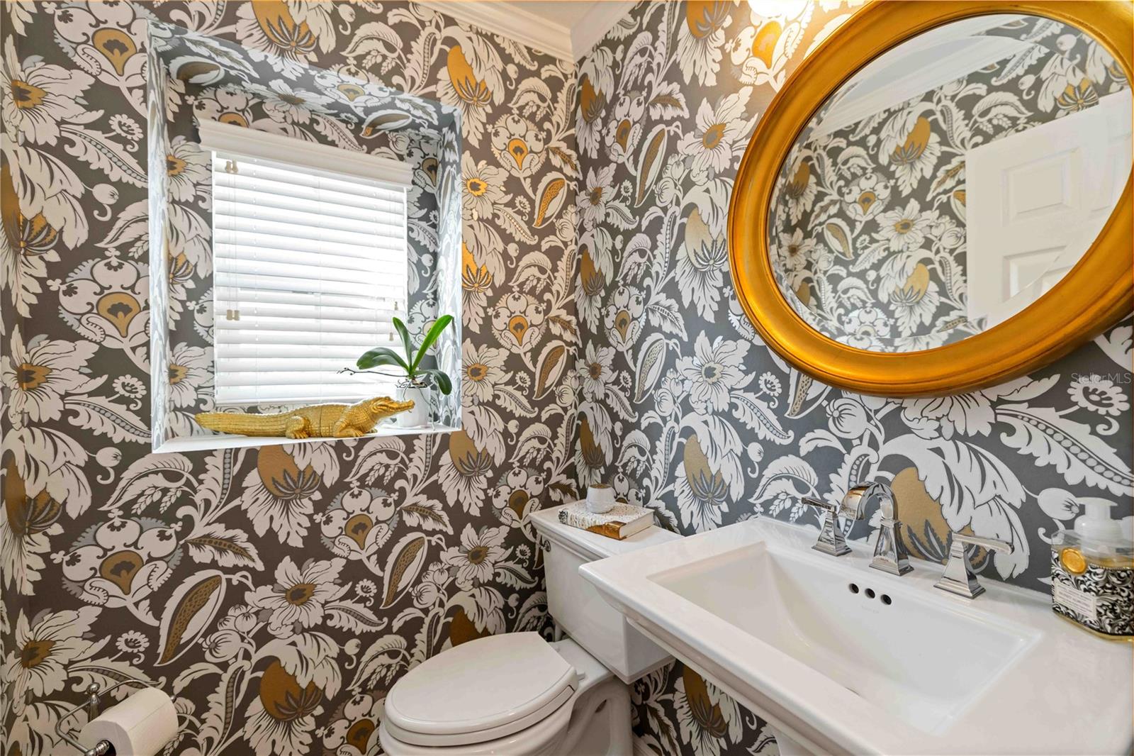 9040 WHITE SAGE LOOP