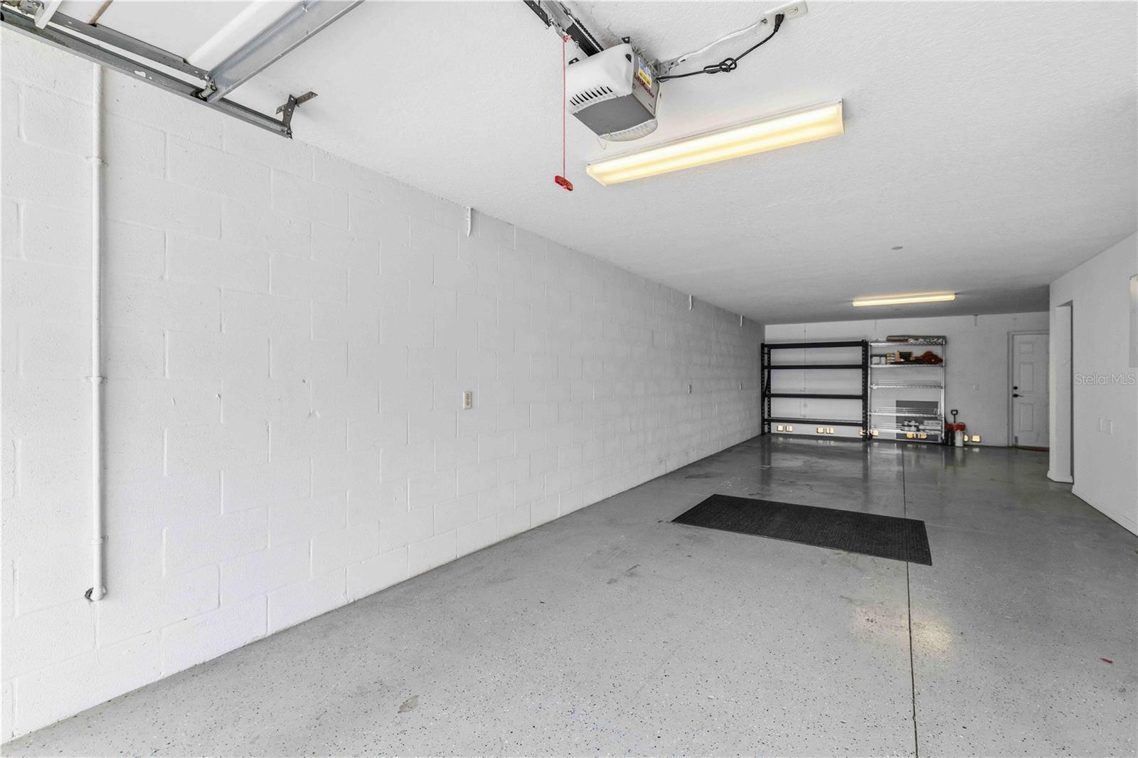 9040 WHITE SAGE LOOP