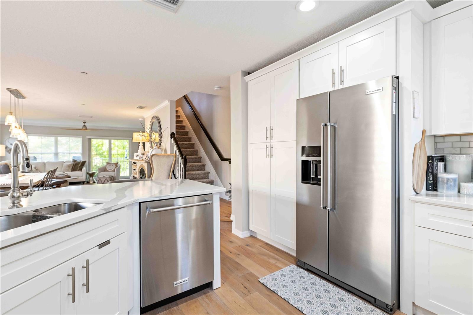 9040 WHITE SAGE LOOP