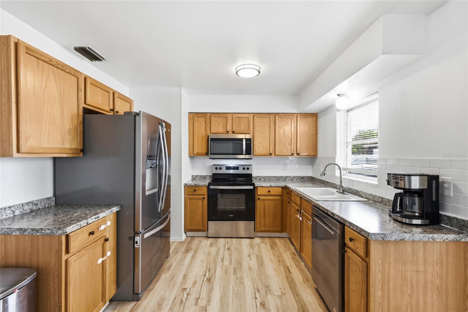 2415 18TH STREET CT E