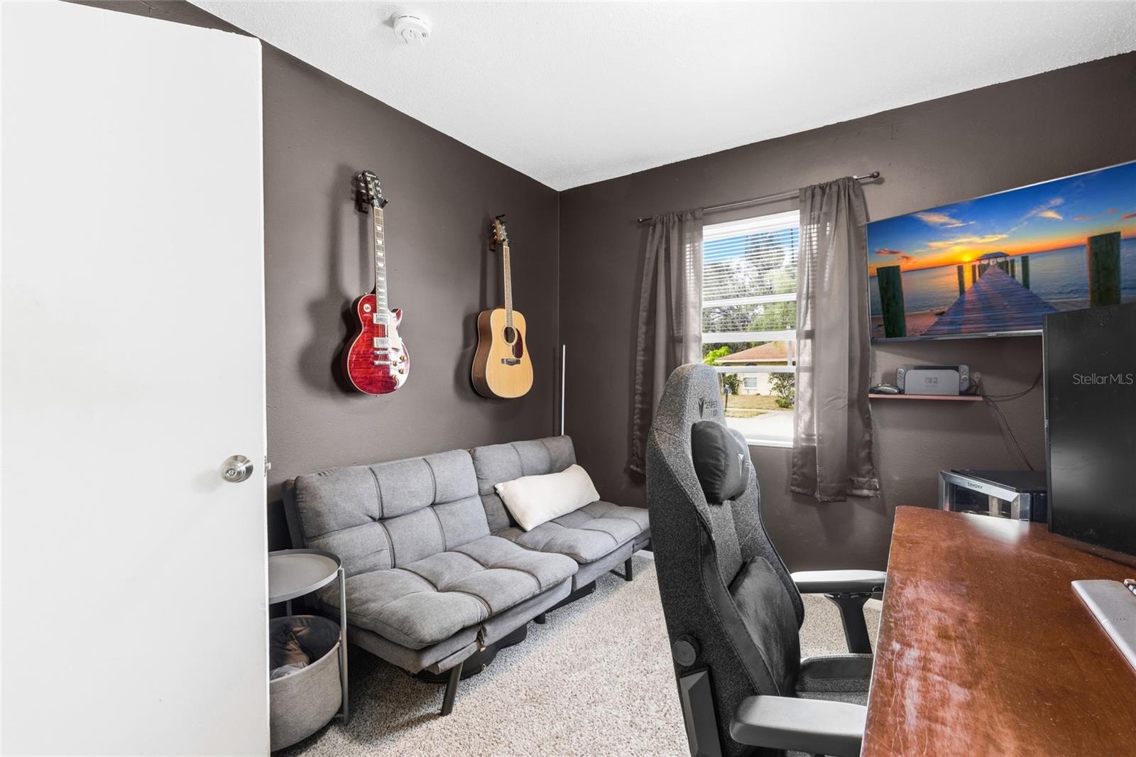 2415 18TH STREET CT E