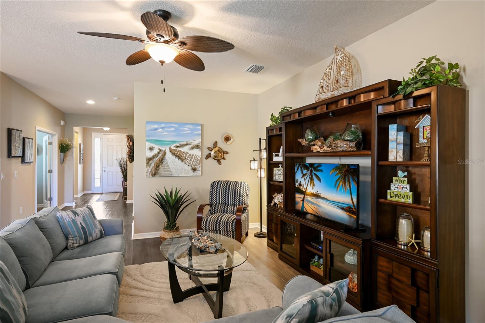 2937 ESMERALDA DR