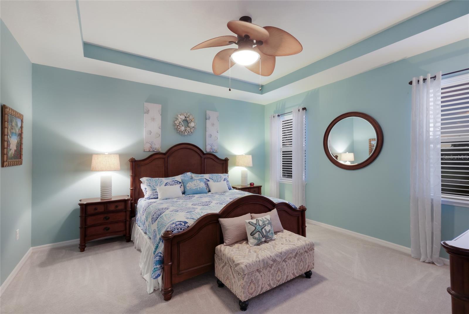 2937 ESMERALDA DR