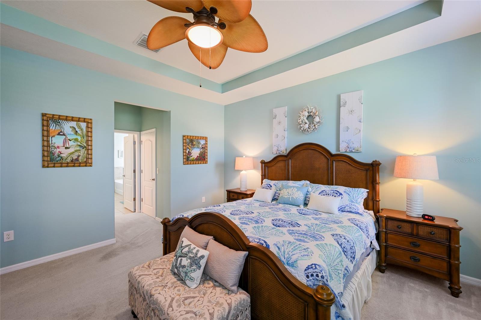 2937 ESMERALDA DR