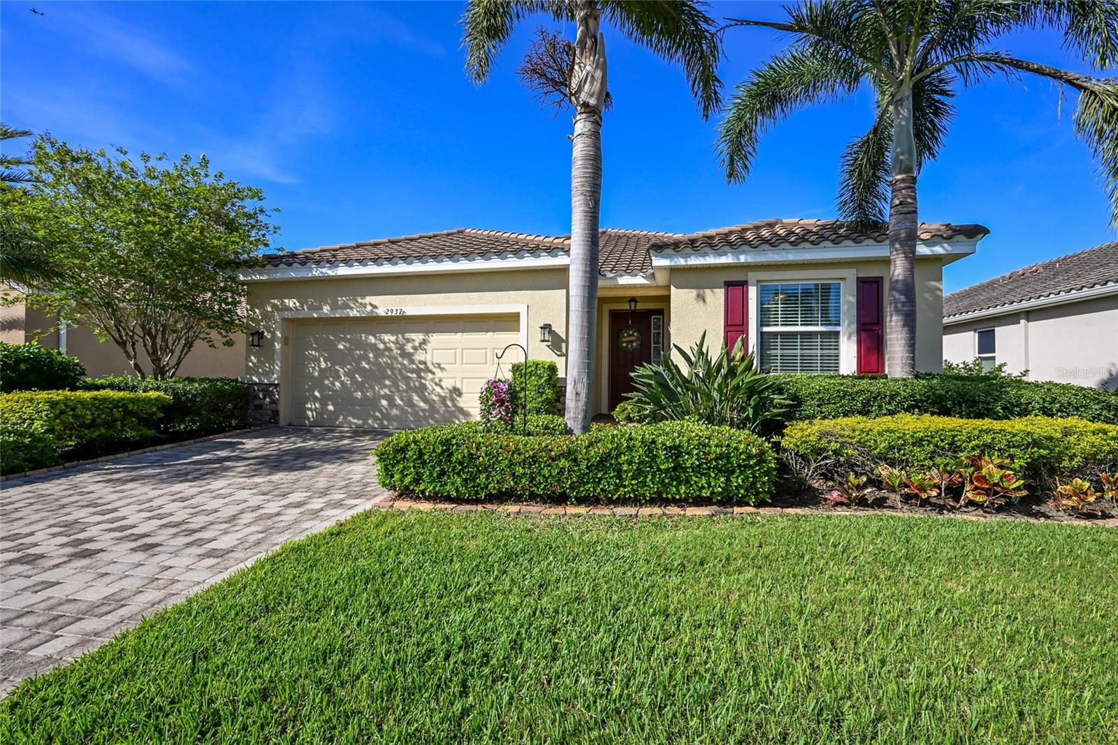 2937 ESMERALDA DR