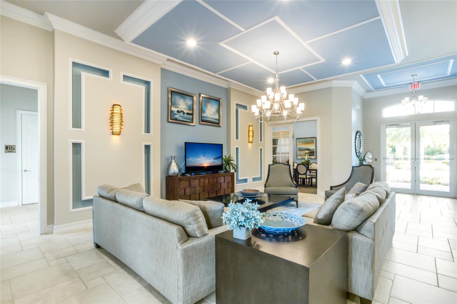 2937 ESMERALDA DR