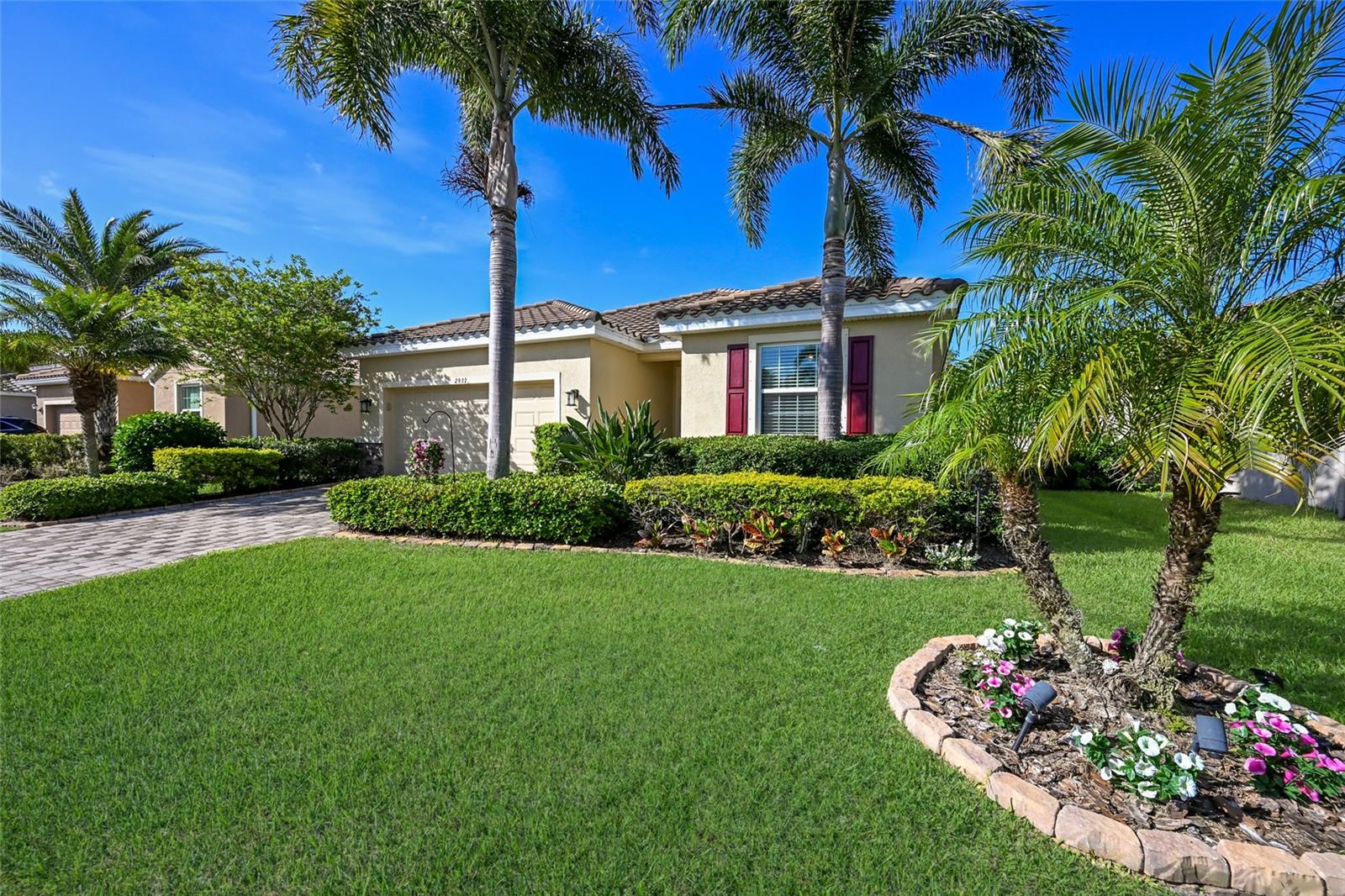 2937 ESMERALDA DR