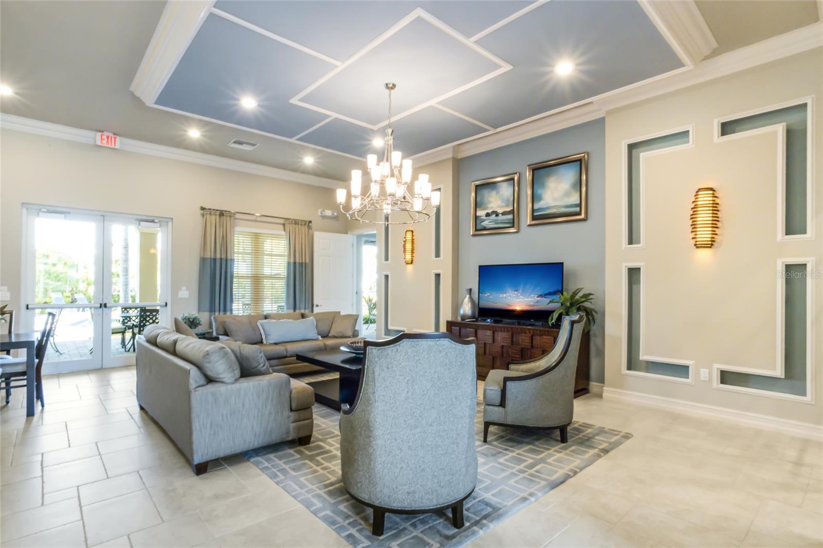 2937 ESMERALDA DR