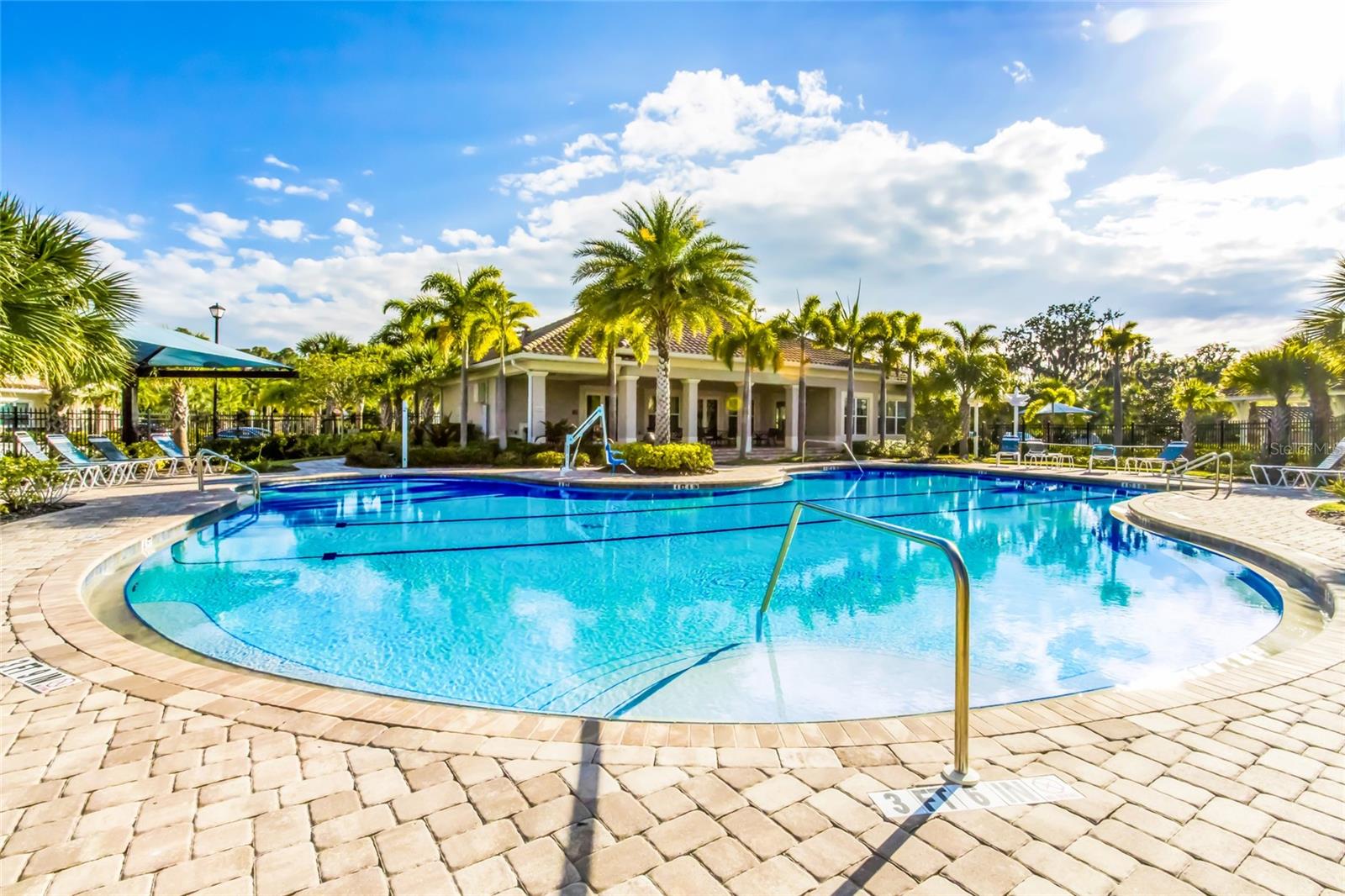 2937 ESMERALDA DR