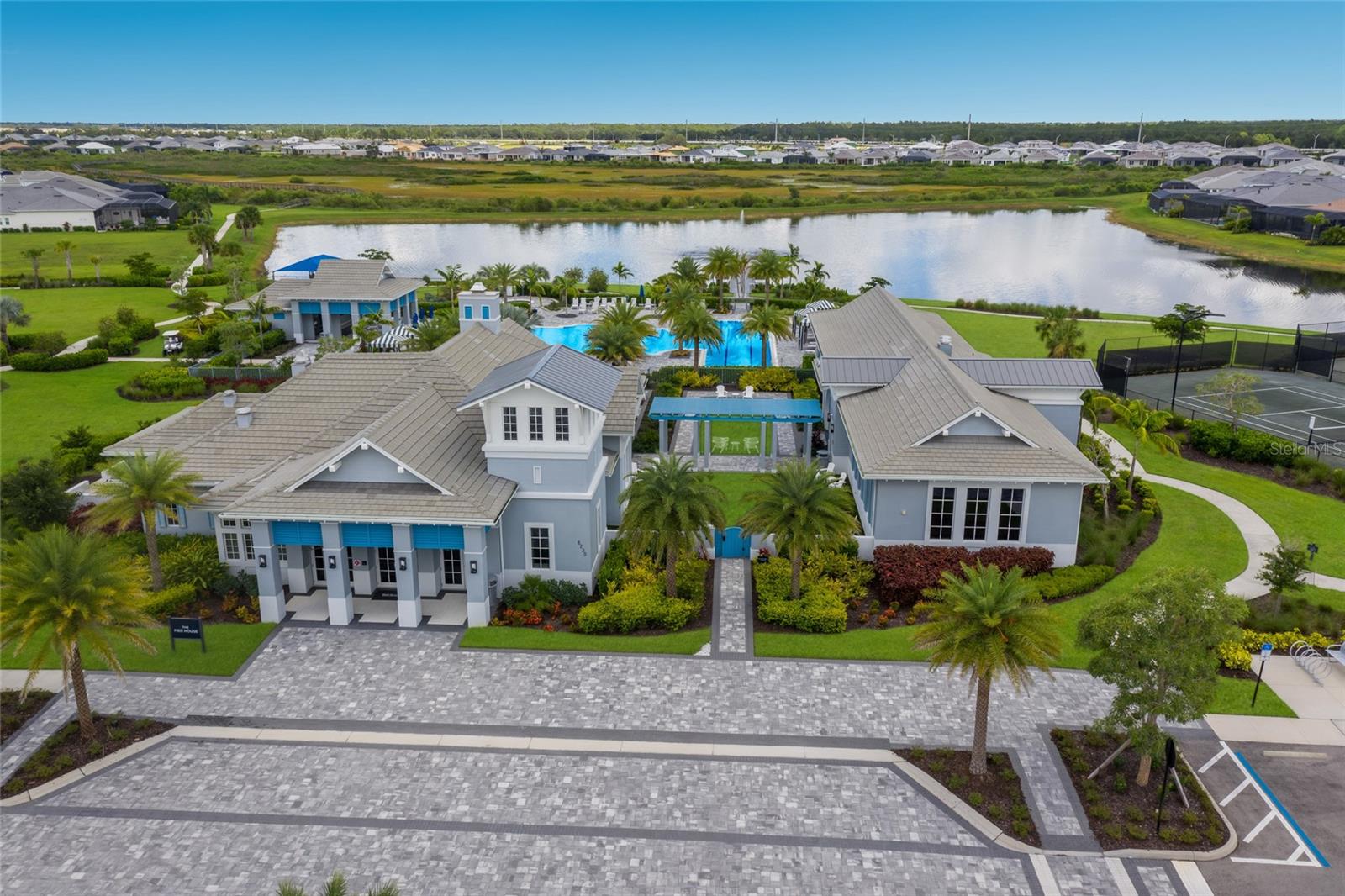 8448 CANE BAY CT