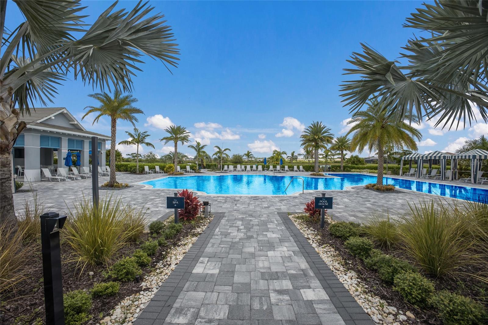 8448 CANE BAY CT