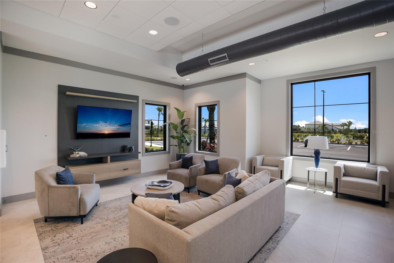 6072 BAYWOOD CT