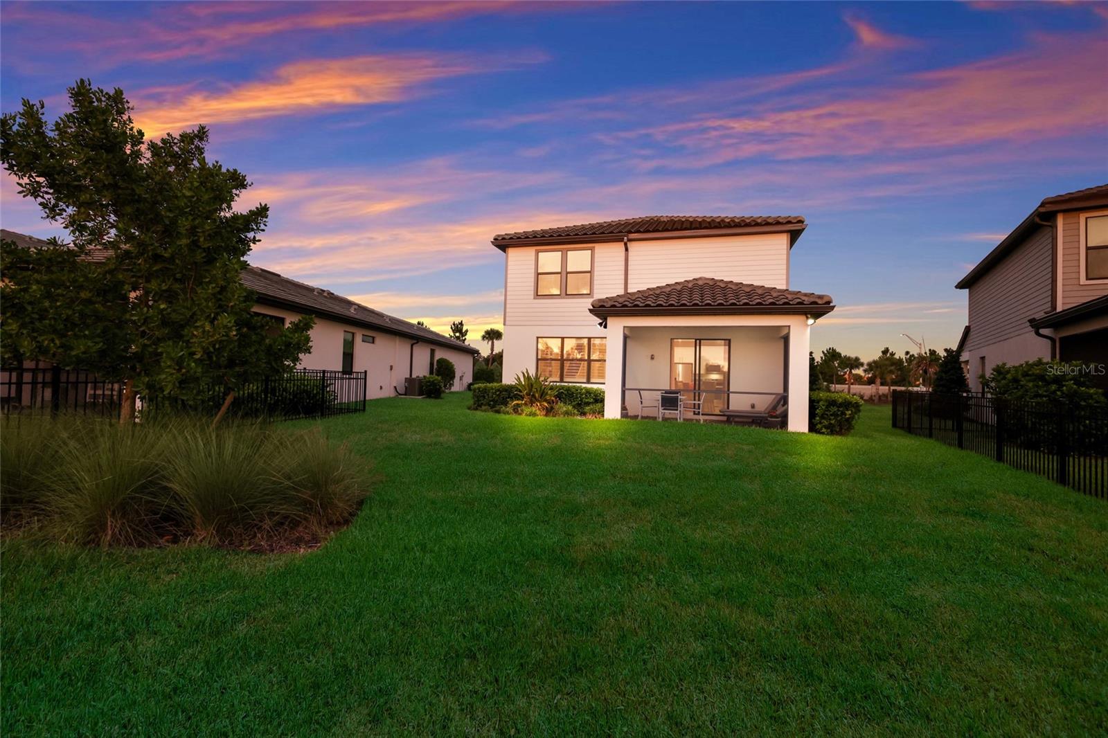 6072 BAYWOOD CT