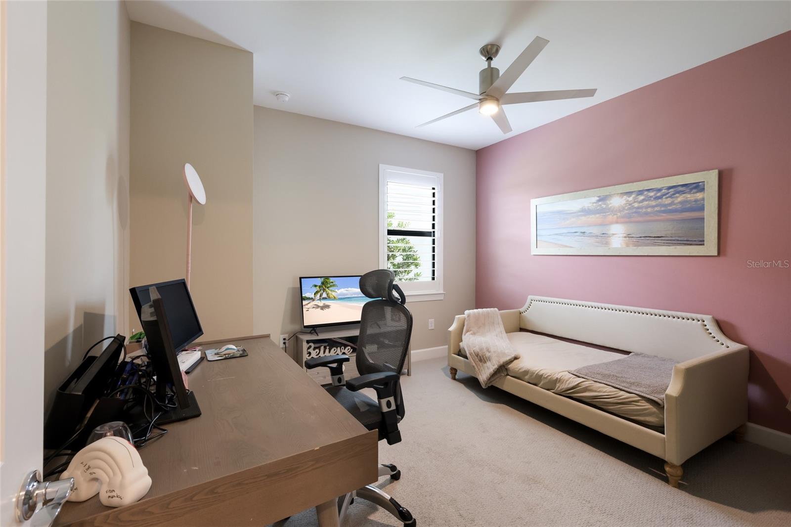 6072 BAYWOOD CT