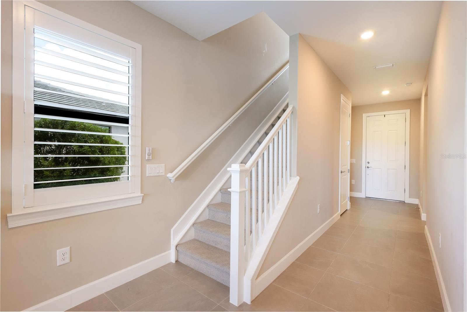 6072 BAYWOOD CT