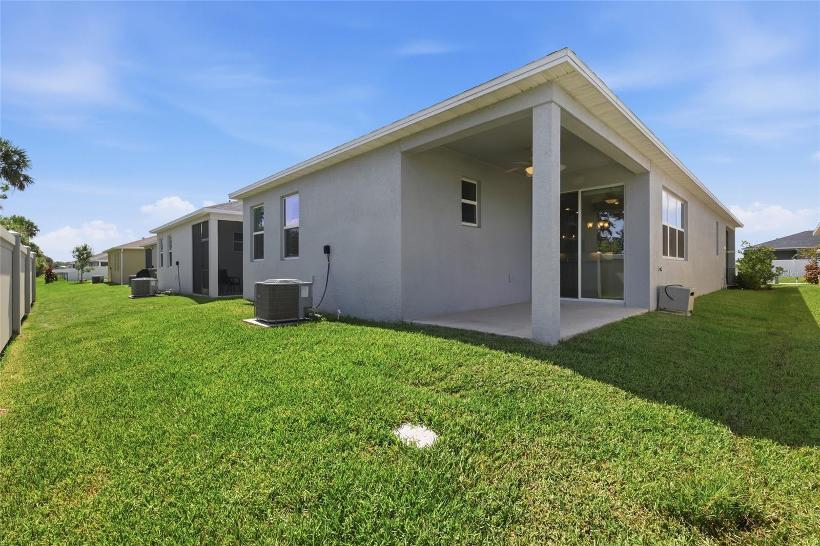 2652 89TH STREET CIR E