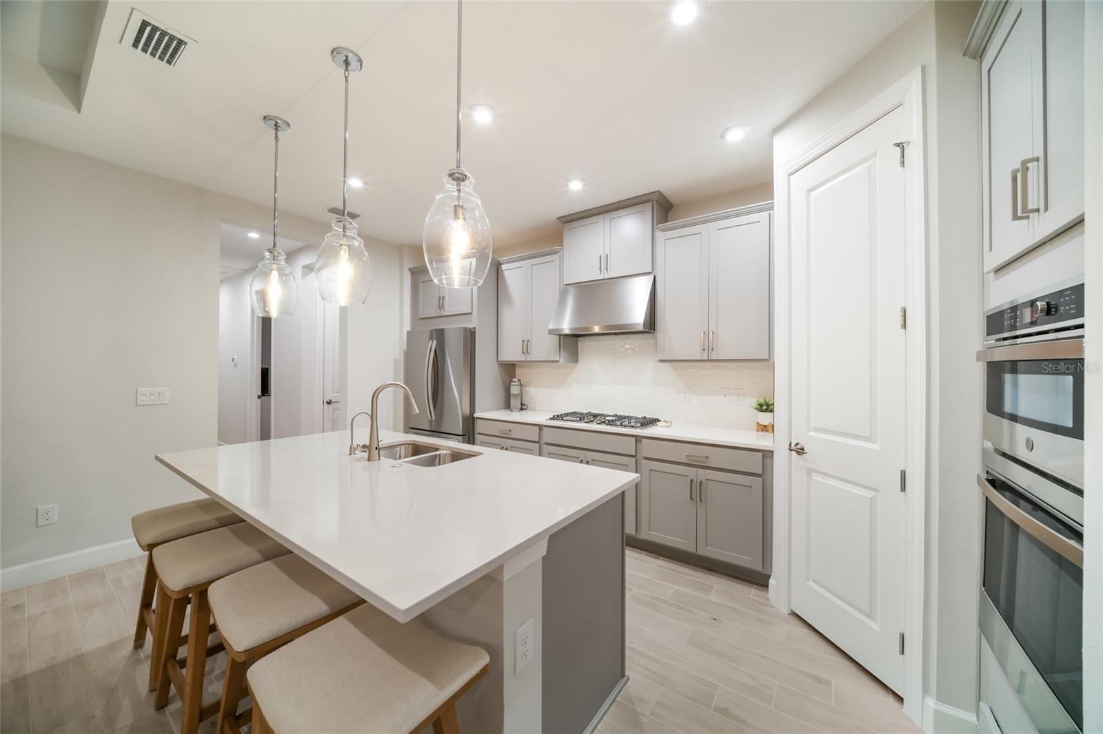 11112 DEVONBRIDGE DR