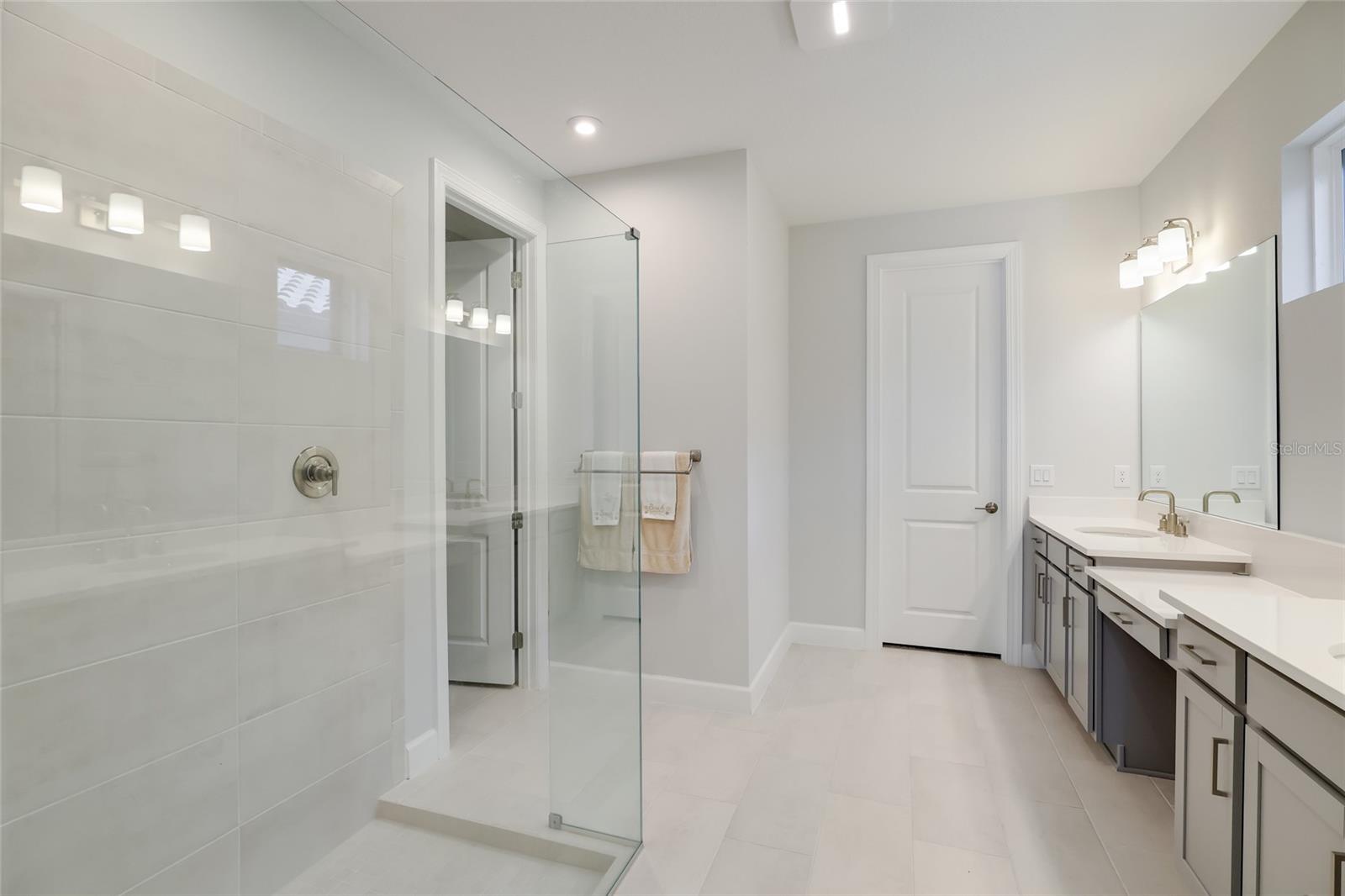 11112 DEVONBRIDGE DR
